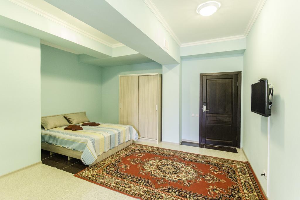 Apart Comfort Αλμάτι Εξωτερικό φωτογραφία